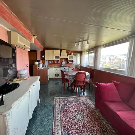 Apartment Attico La Scogliera