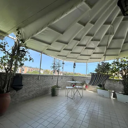 Attico La Scogliera Apartment *